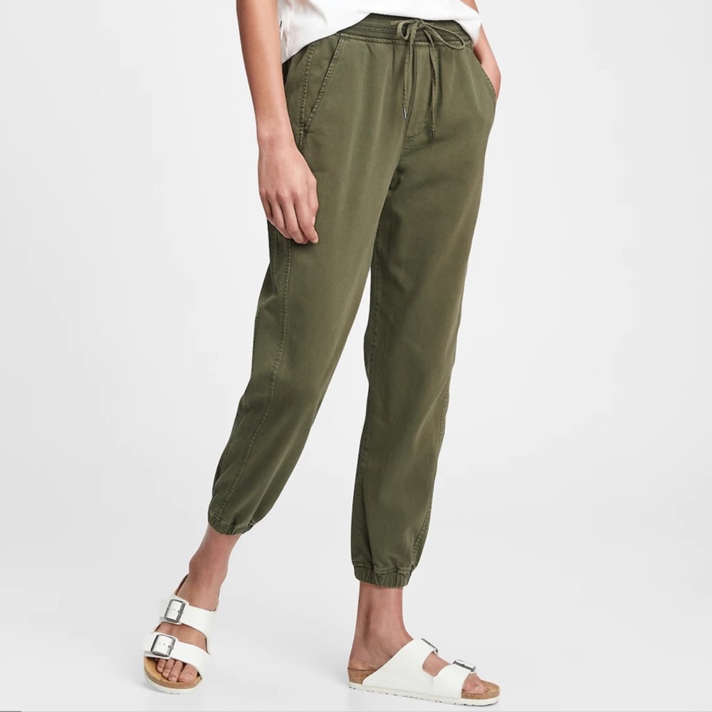 Gap Ribbed Pull-On Joggers with Washwell